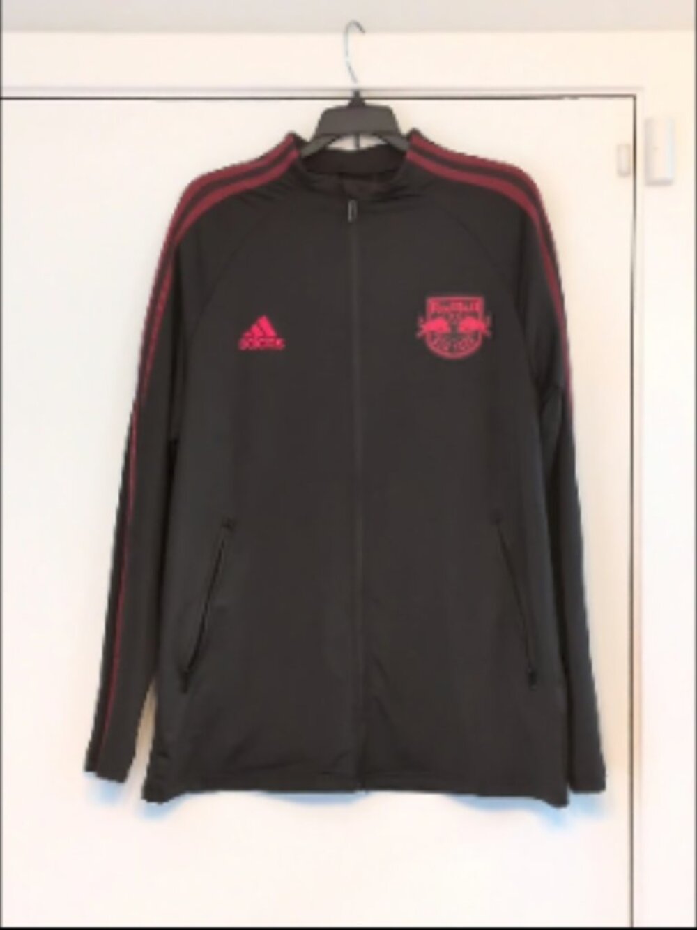 New York Red Bulls Adidas Track Jacket Large Full Zipper and Pockets Black Red